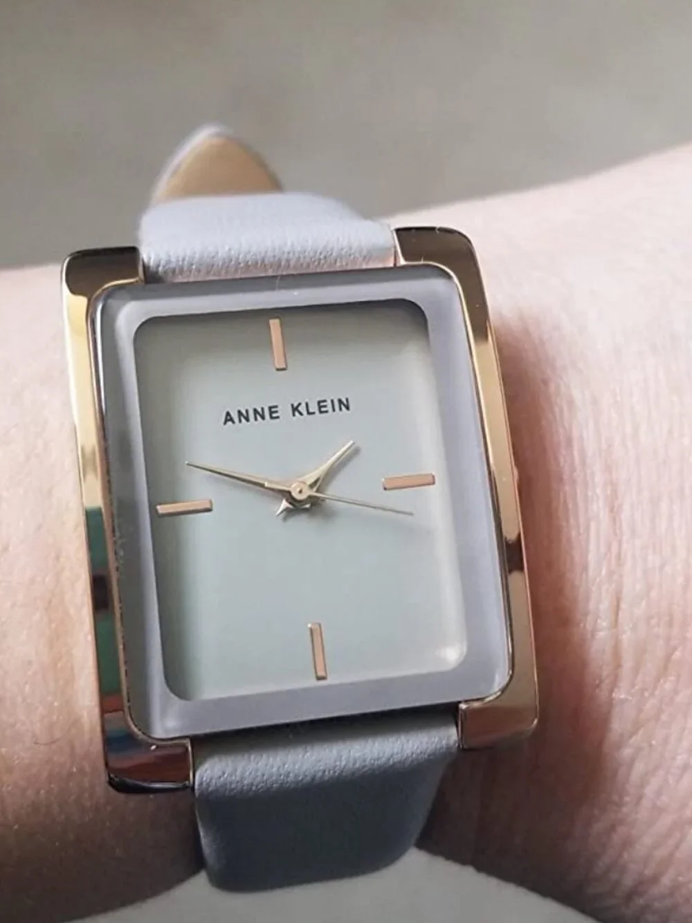 Anne Klein Womens Brown Rose Gold Leather Strap Analog Quartz Solid Luxury Watch